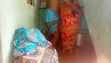 Kerala aunty and GF husband have real dirty sex at home. Desi XXX
