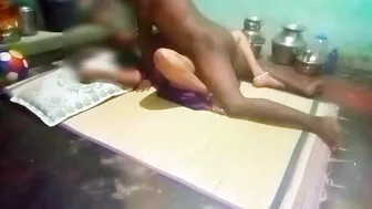 Desi XXX porn. Unsatisfied BBW Kerala aunty sex with boy