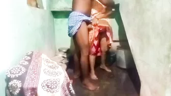 Desi XXX sex. Kerala aunty fucking with boy when her husband not there