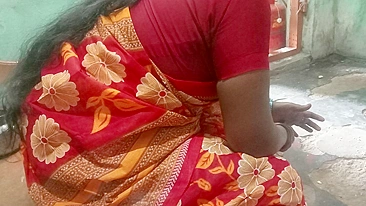 Desi Porn. Kerala aunty gives nice blowjob to uncle and swallows cum