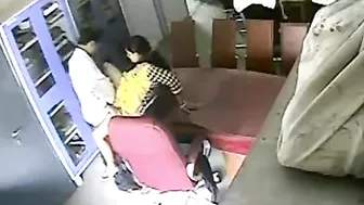 Hidden cam catches Indian professor fucks college student. leaked Desi sex