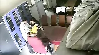 Hidden cam catches Indian professor fucks college student. leaked Desi sex