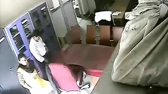 Hidden cam catches Indian professor fucks college student. leaked Desi sex