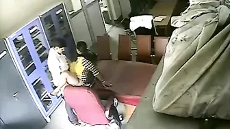 Hidden cam catches Indian professor fucks college student. leaked Desi sex