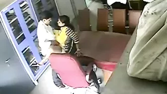 Hidden cam catches Indian professor fucks college student. leaked Desi sex