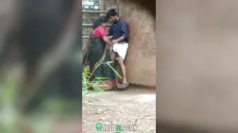 Kerala aunty gives bf a head and swallow his cream outdoor. Desi XXX sex