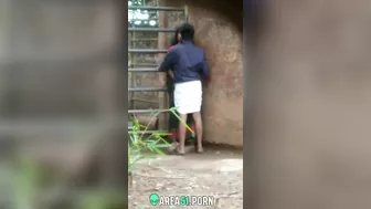 Kerala aunty gives bf a head and swallow his cream outdoor. Desi XXX sex