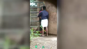 Kerala aunty gives bf a head and swallow his cream outdoor. Desi XXX sex