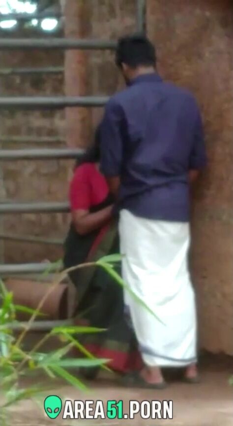 Kerala B F - Kerala aunty gives bf a head and swallow his cream outdoor. Desi XXX sex |  AREA51.PORN