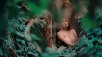 Chubby Kerala aunty big boobs show outdoor in jungle