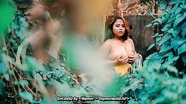 Chubby Kerala aunty big boobs show outdoor in jungle