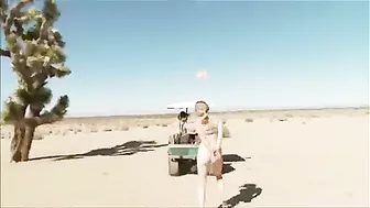 Jabardasti sex video! Pizza delivery girl kidnapped and brutally fucked