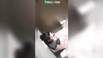 Hidden cam caught Indian aunty fingering in public bathroom