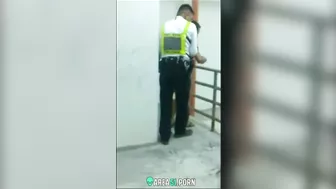 Desi XXX scandal MMs! Security guard fucking girl client in the bank