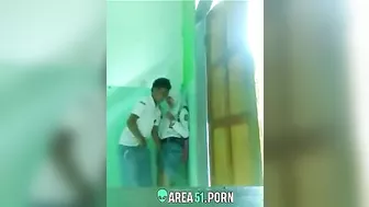 Viral Desi XXX MMS! Paki college girl in quick fuck with teacher before class