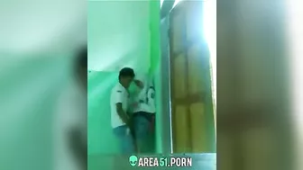 Viral Desi XXX MMS! Paki college girl in quick fuck with teacher before class