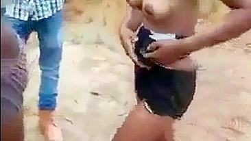 Viral Desi XXX MMS! Villagers caught couple lovers fucking in the bush
