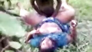 Desi MMS scandal - Telugu village aunty fucked outdoor with nephew