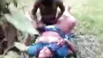 Desi MMS scandal - Telugu village aunty fucked outdoor with nephew