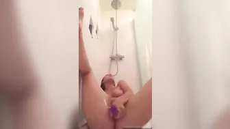 Hot coed masturbates in shower, is a sexy video of girls doing the tiktok naked challenge