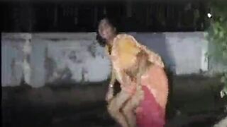 Choda Chodi Desi MMS. A lusty indian aunty doing sex outside with local boy