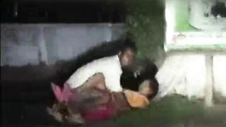 Choda Chodi Desi MMS. A lusty indian aunty doing sex outside with local boy