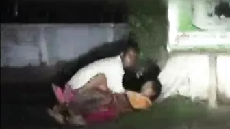 Choda Chodi Desi MMS. A lusty indian aunty doing sex outside with local boy