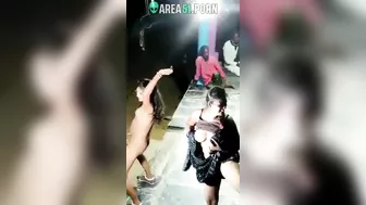 Viral Choda Chodi Desi MMS! Three वेश्या perform nude dance at the village festival