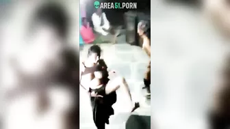 Viral Choda Chodi Desi MMS! Three वेश्या perform nude dance at the village festival