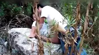 Choda Chodi jangal me XXX! Desi aunty cheating husband outdoor in the bushes Choda Chodi jangal me XXX! Desi aunty cheating husband outdoor in the bushes