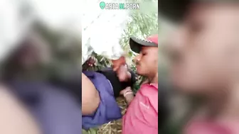 Leaked Desi XXX MMS! Dude helps friend fuck his own sister in the field Leaked Desi XXX MMS! Dude helps friend fuck his own sister in the field