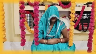 Desi XXX - Indian horney divorced bhabhi celebrating honeymoon and gets fuck