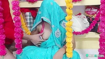Desi XXX - Indian horney divorced bhabhi celebrating honeymoon and gets fuck
