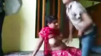 Scandal Desi XXX! Husband caught cheating indian wife with hidden camera