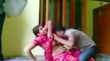 Scandal Desi XXX! Husband caught cheating indian wife with hidden camera