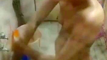 Leaked Desi MMs! Indian bhabhi gets caught masturbating in the shower