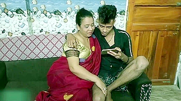 Leaked Desi MMs! Indian aunty fucking with boy but her husband caught them!