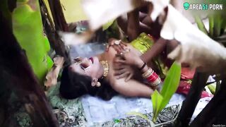 New desi MMS. Horny indian couple outdoor sex caught on cam while hard fuck
