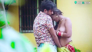 New desi MMS. Horny indian couple outdoor sex caught on cam while hard fuck
