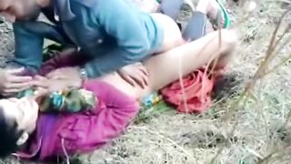 Insolent Indian lovers caught for fucking outdoor, spy guy uses his mobile