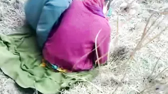 Insolent Indian lovers caught for fucking outdoor, spy guy uses his mobile