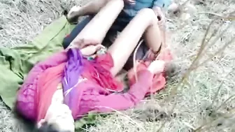 Insolent Indian lovers caught for fucking outdoor, spy guy uses his mobile