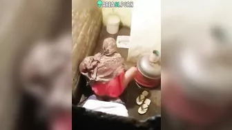 XXX Scandal : Pakistani Slut Caught Cheating with Her Hubby's Best Friend on Hidden Cam