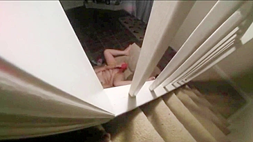 Peeping at My Mom’s Masturbation:The Forbidden Voyeur Moment