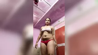 XXX Leaked footage of Pakistani TikTok sensation's intimate moments causes stir on social media