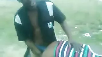 South African Street Hooker Gets Fucked In Public