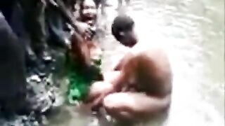 African Tribe Girl Fucking In Front Of Unleashed Crowd