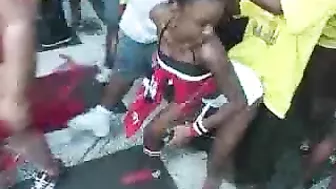African Booty Dance On The Street