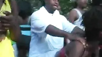 African Booty Dance On The Street African Booty Dance On The Street