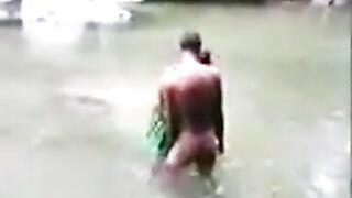 African Native Woman Fucks A Boy In A River In Front Of Crowd - Amateur Mobile Phone Video